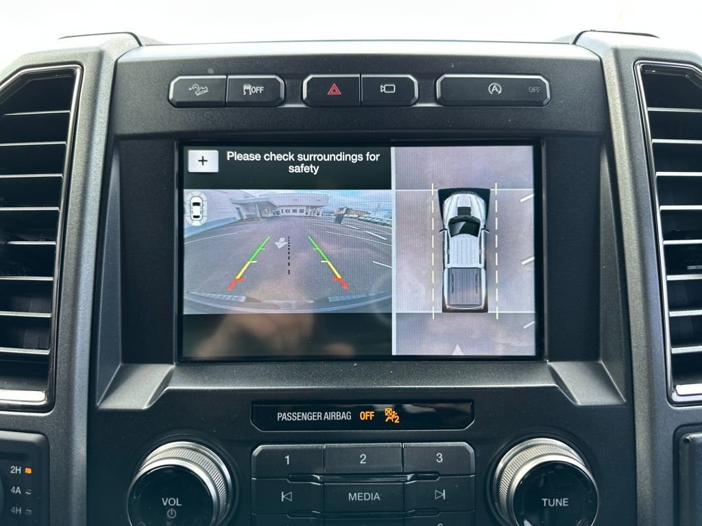 Certified 2018 Ford F150 Raptor w/ Equipment Group 802A Luxury image 21