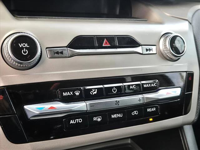 Certified 2023 Ford Explorer XLT image 17