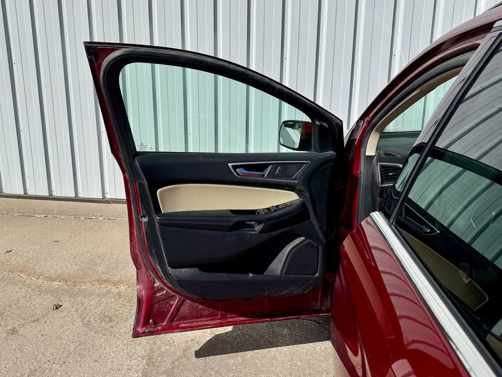 Certified 2019 Ford Edge SEL w/ Equipment Group 201A image 13