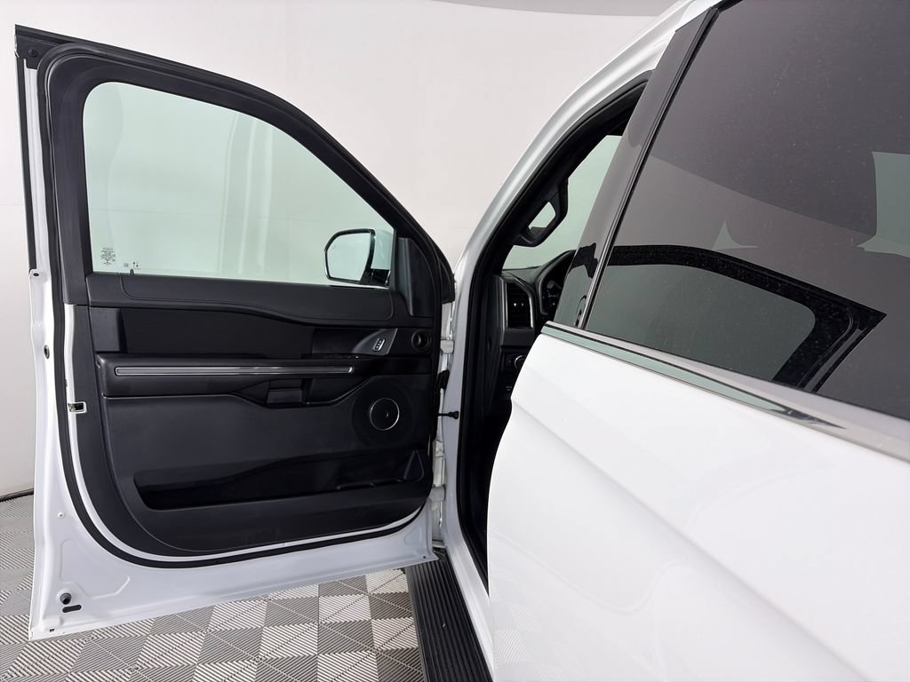 Certified 2020 Ford Expedition XLT AWD/4WD image 10