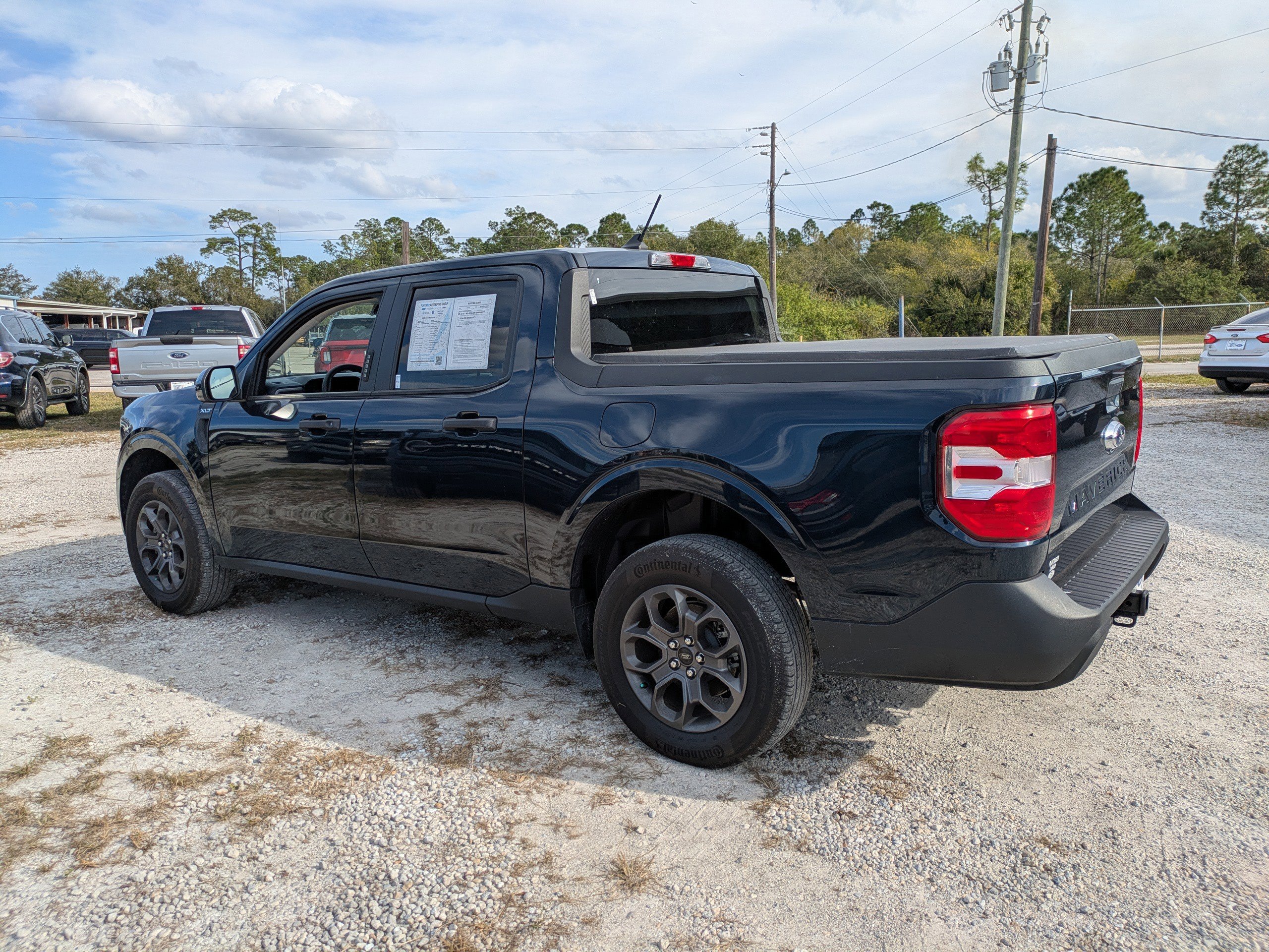 Certified 2023 Ford Maverick XLT w/ XLT Luxury Package image 3