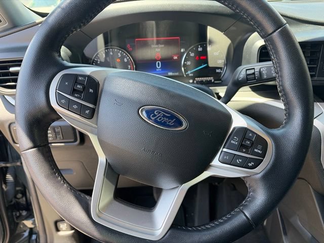Certified 2022 Ford Explorer XLT RWD image 15