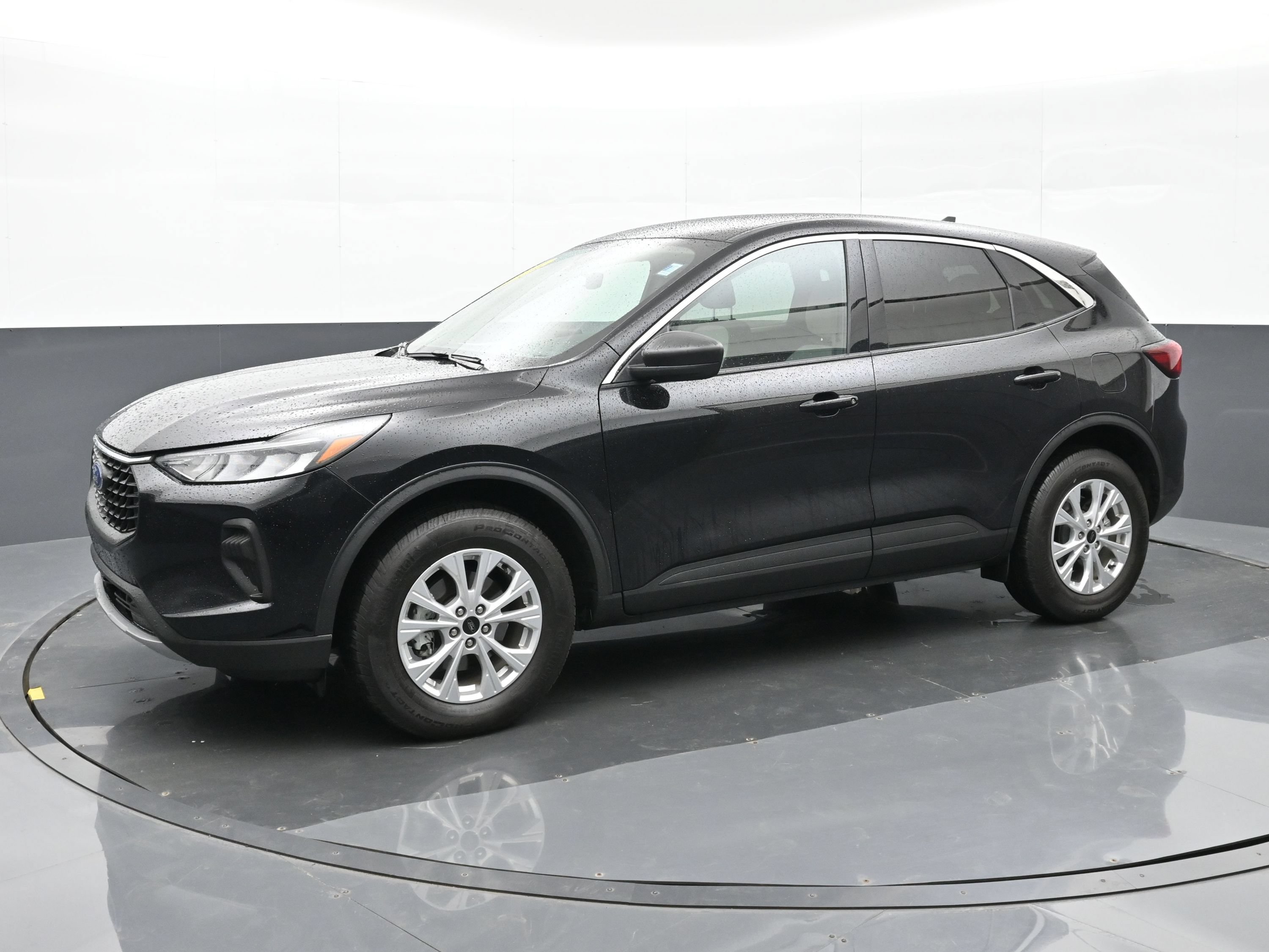Certified 2024 Ford Escape Active AWD/4WD image 8
