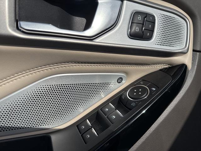 Certified 2024 Ford Explorer Platinum w/ Technology Package image 13