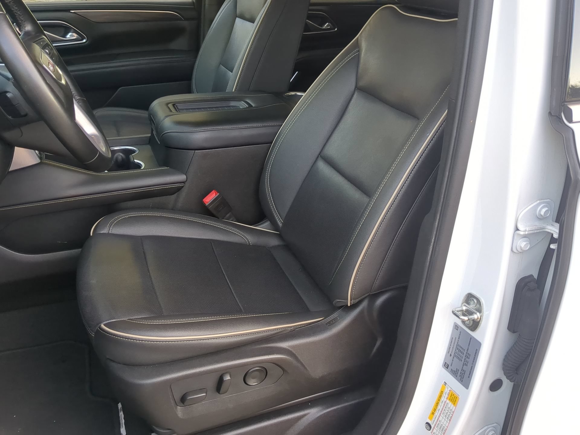 Used 2024 GMC Yukon SLT RWD image 58