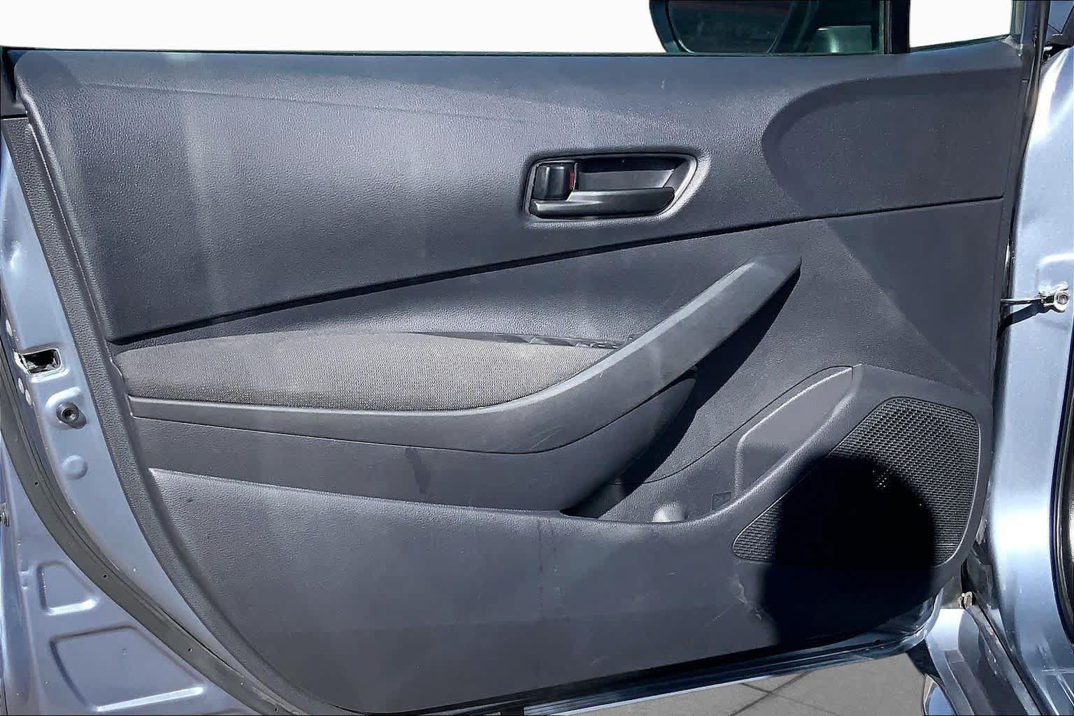 Used 2025 Toyota Corolla LE FWD image 22