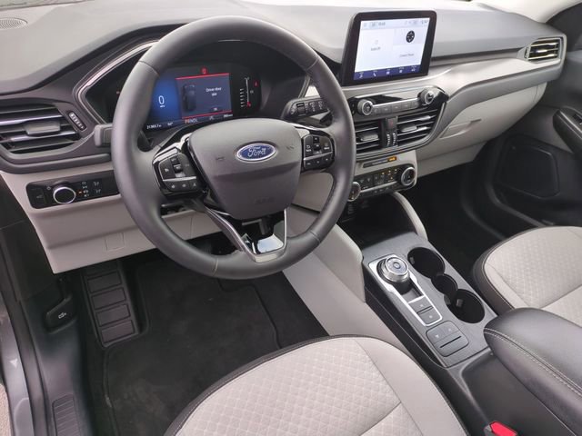 Certified 2024 Ford Escape Active w/ Cold Weather Package image 10