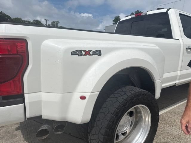 Certified 2022 Ford F450 Platinum AWD/4WD image 28