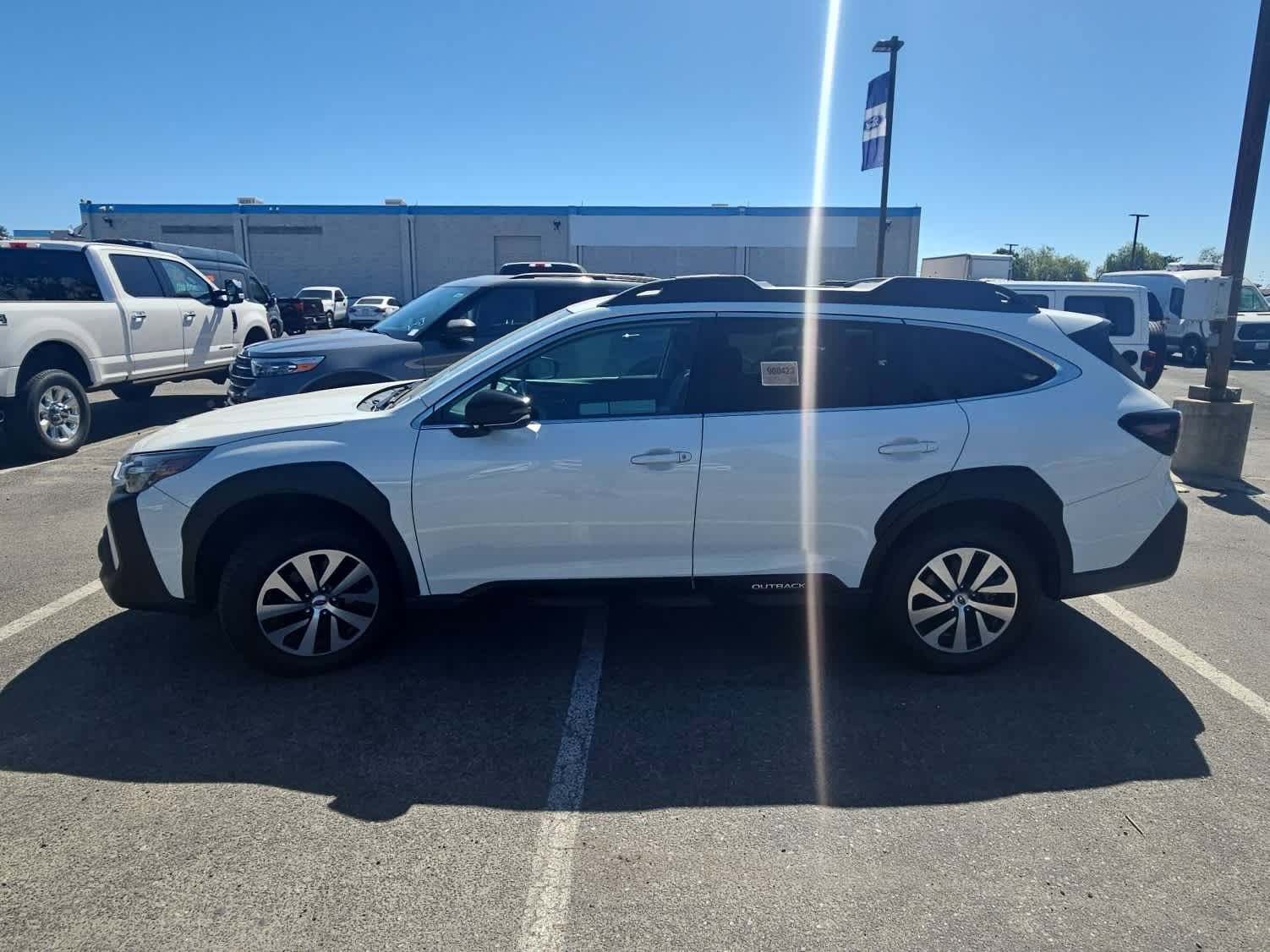 Used 2024 Subaru Outback Premium AWD/4WD image 5