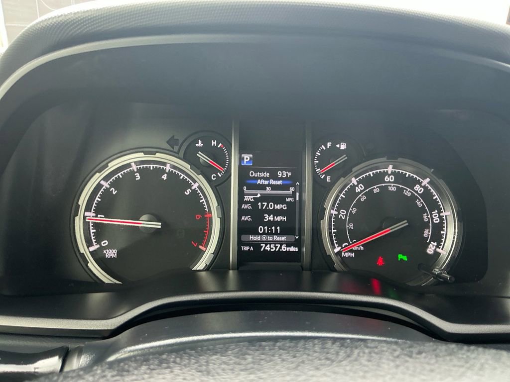 Used 2023 Toyota 4Runner Limited AWD/4WD image 19