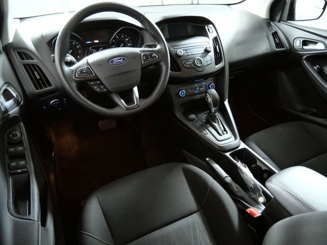 Certified 2018 Ford Focus SE w/ Cold Weather Package FWD image 4