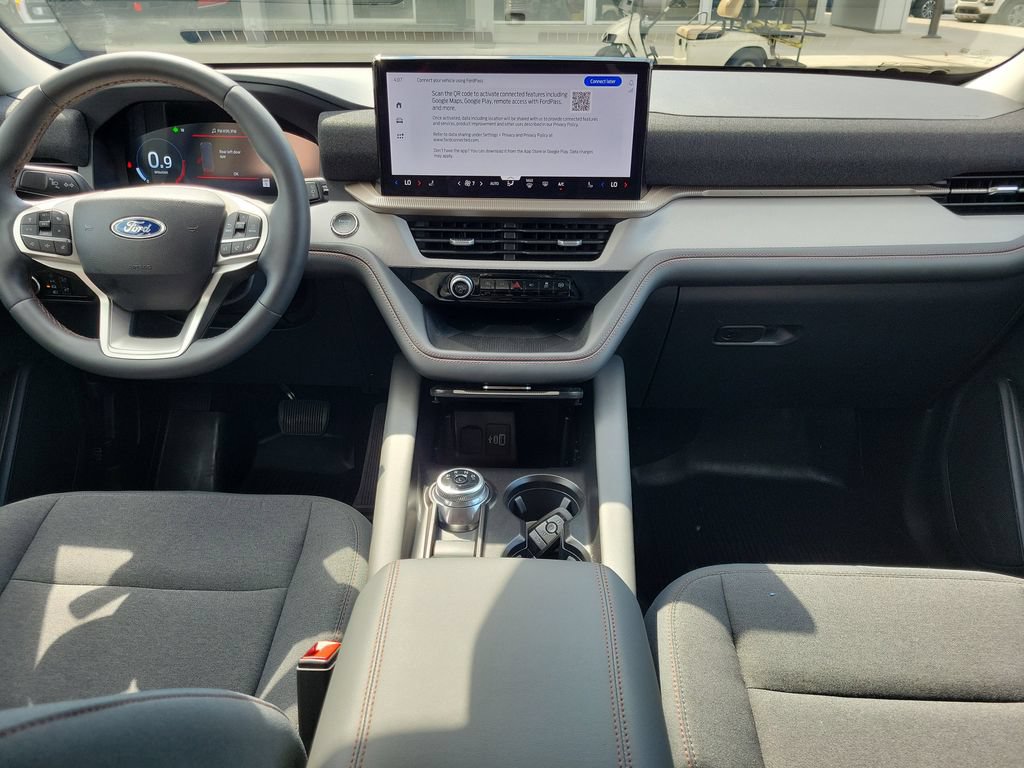Certified 2025 Ford Explorer Active RWD image 11