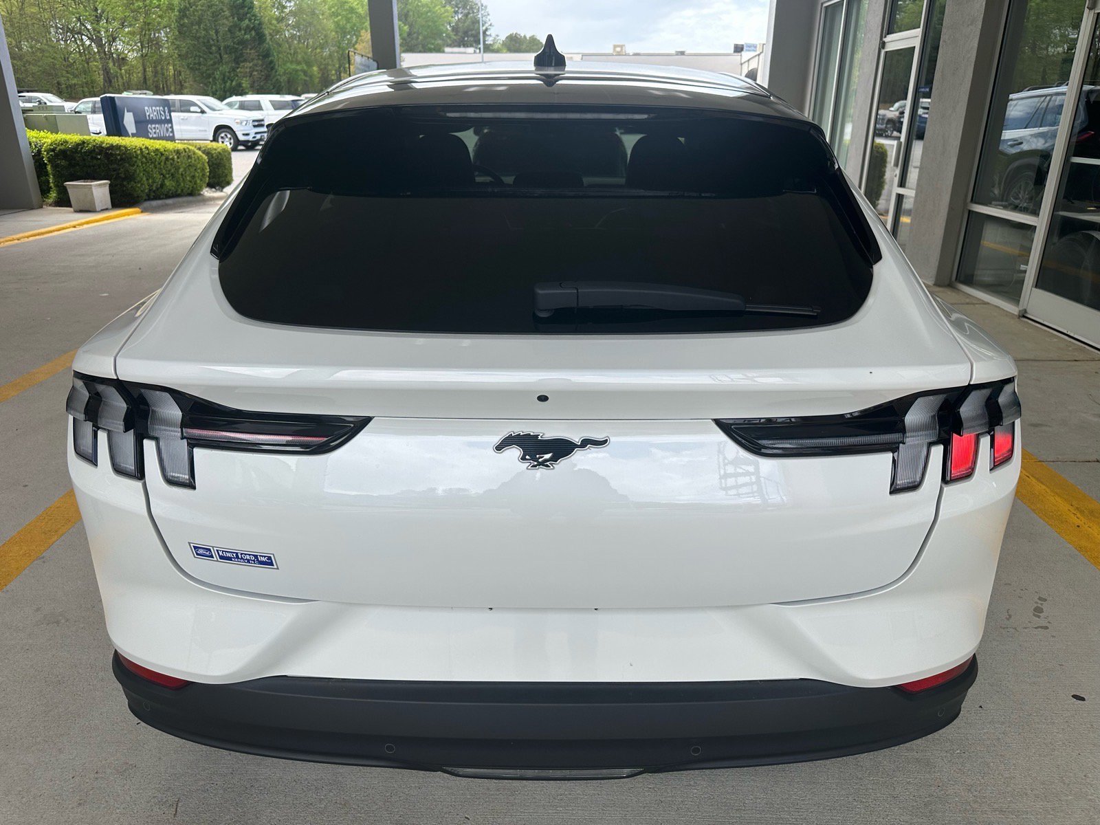 Certified 2024 Ford Mustang Mach-E Select image 3