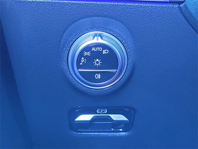 Used 2023 Mercedes-Benz C 300 Sedan image 16