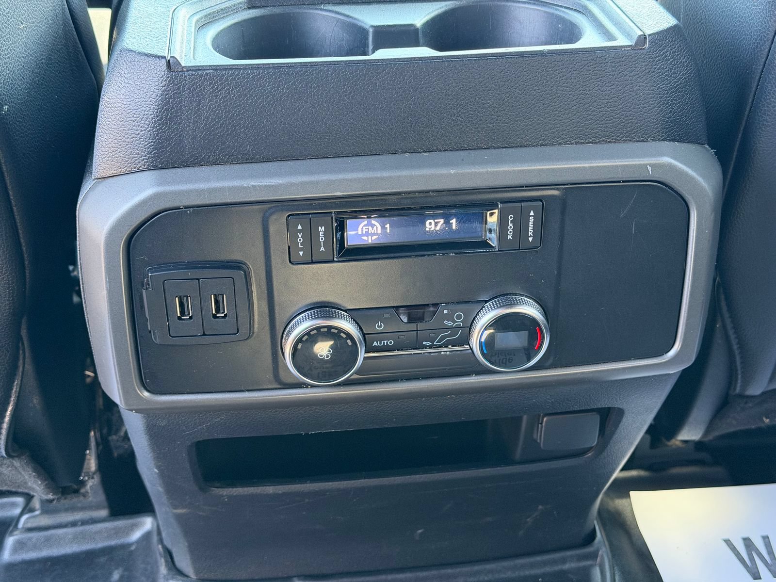 Certified 2020 Ford Expedition Max XLT w/ Black Accent Package RWD image 16