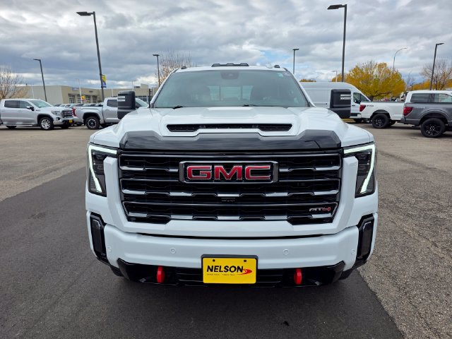 Used 2024 GMC Sierra 2500 AT4 w/ AT4 Premium Plus Package AWD/4WD image 4