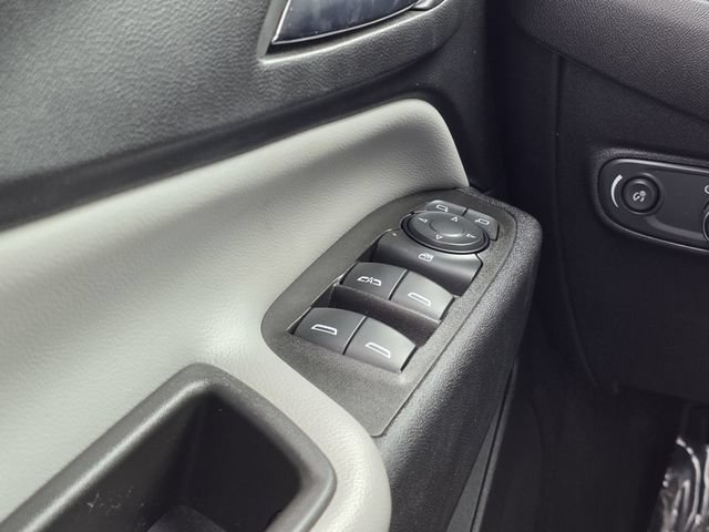 Used 2023 Chevrolet Equinox LT w/ Driver Convenience Package FWD image 16