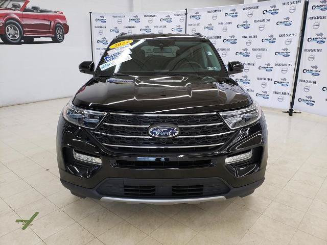 Certified 2024 Ford Explorer XLT w/ Equipment Group 202A AWD/4WD image 2