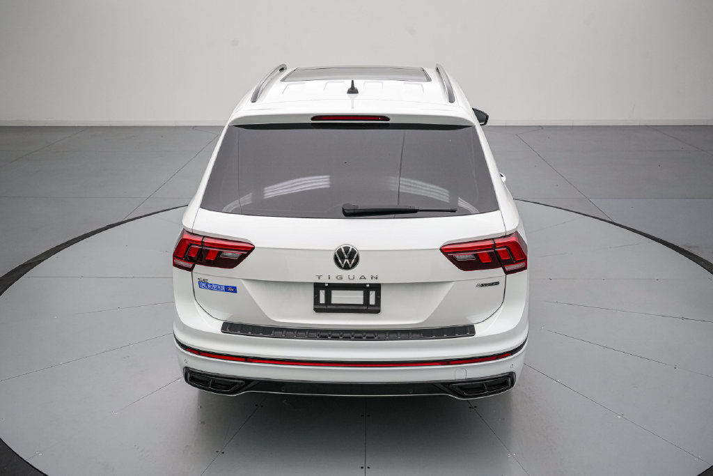 Used 2023 Volkswagen Tiguan SE R-Line AWD/4WD image 5