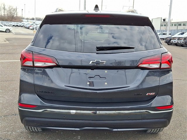 Used 2022 Chevrolet Equinox RS image 3