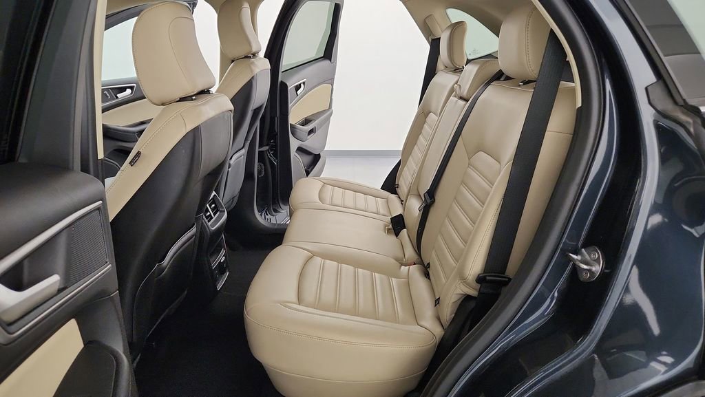 Certified 2024 Ford Edge SEL w/ Convenience Package image 28