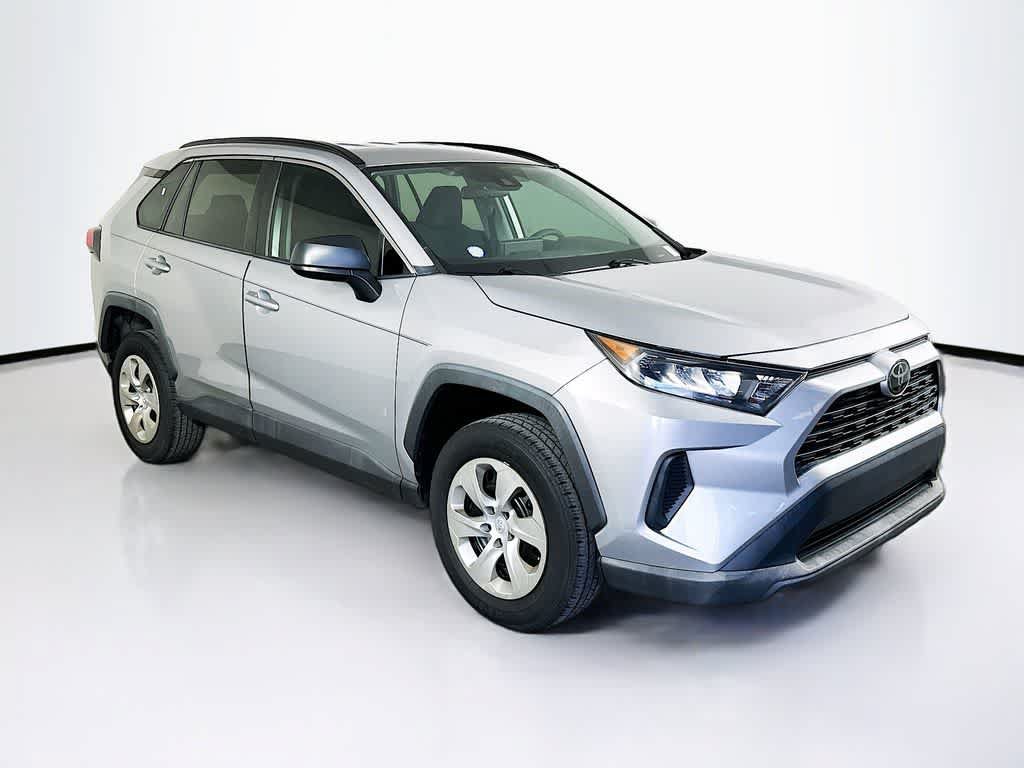 Used 2019 Toyota RAV4 LE FWD image 24
