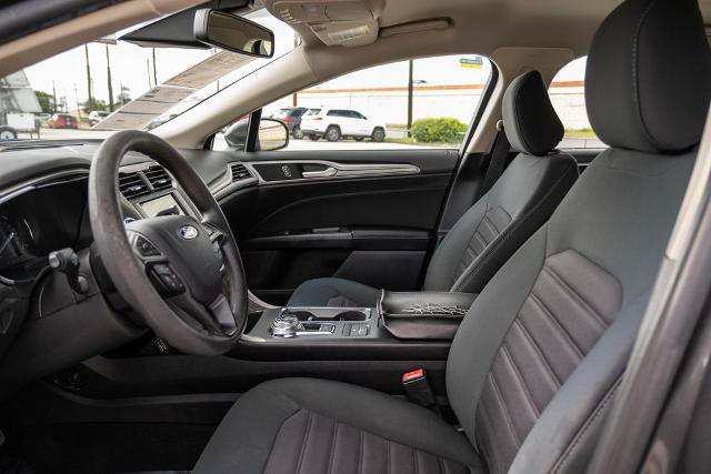 Certified 2020 Ford Fusion SE FWD image 13