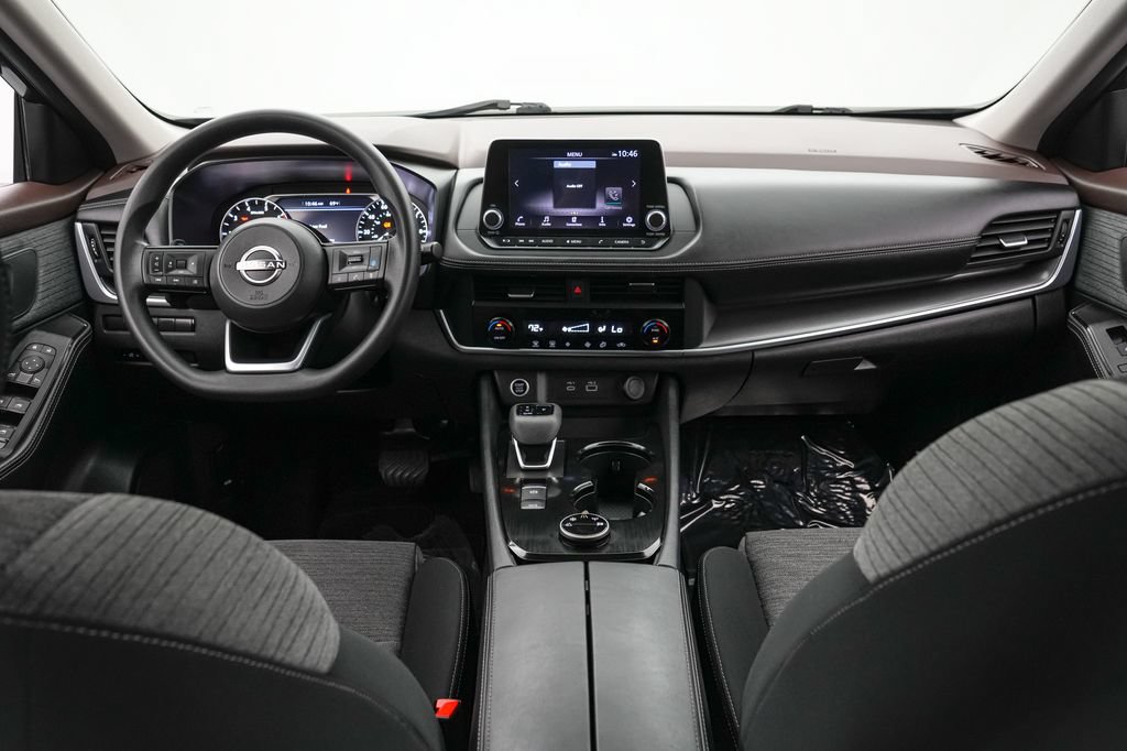 Used 2023 Nissan Rogue SV AWD/4WD image 14