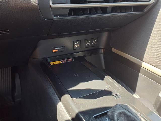 Used 2025 Toyota Camry LE FWD image 9