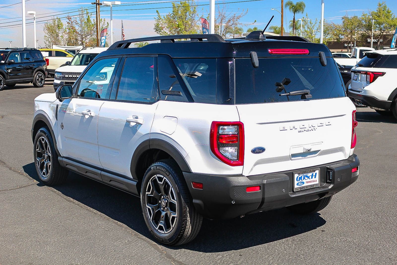 Certified 2025 Ford Bronco Sport Outer Banks w/ Outer Banks Tech Package+ image 8