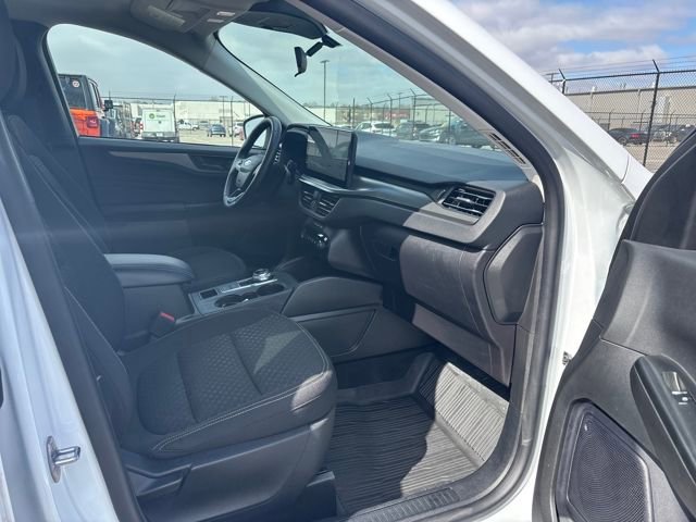 Certified 2024 Ford Escape Active w/ Tech Pack #1 image 9