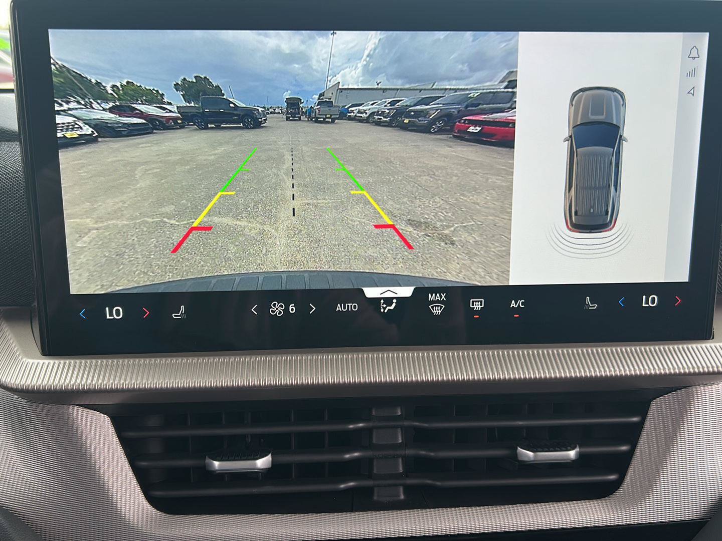 Certified 2025 Ford Explorer Active RWD image 14