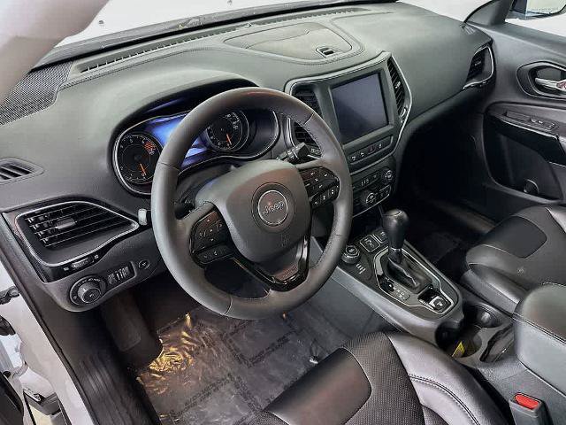 Used 2023 Jeep Cherokee Altitude Lux AWD/4WD image 2