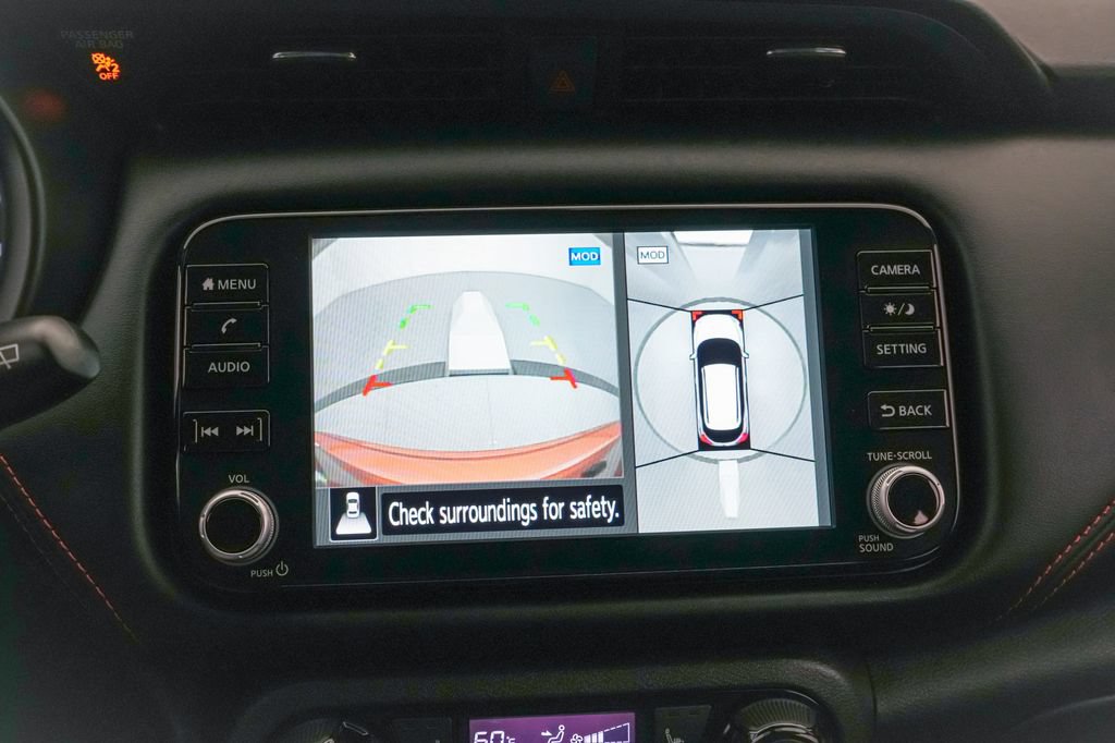 Used 2023 Nissan Kicks SR w/ SR Premium Package FWD image 17