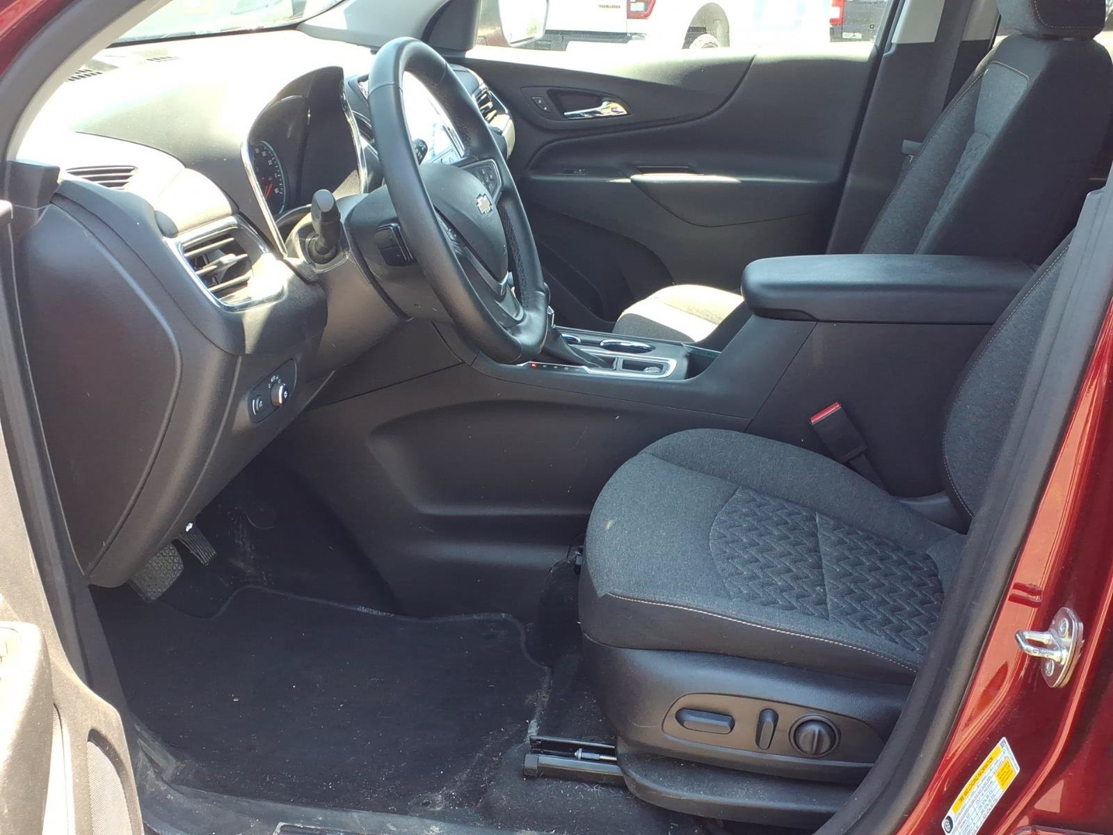 Used 2023 Chevrolet Equinox LT AWD/4WD image 7