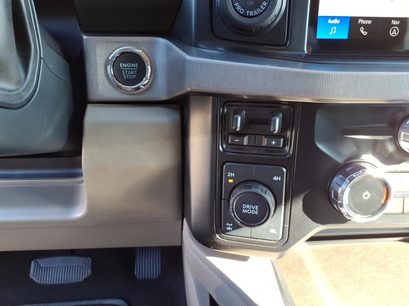 Certified 2025 Ford F350 Platinum w/ Platinum Plus Package image 19