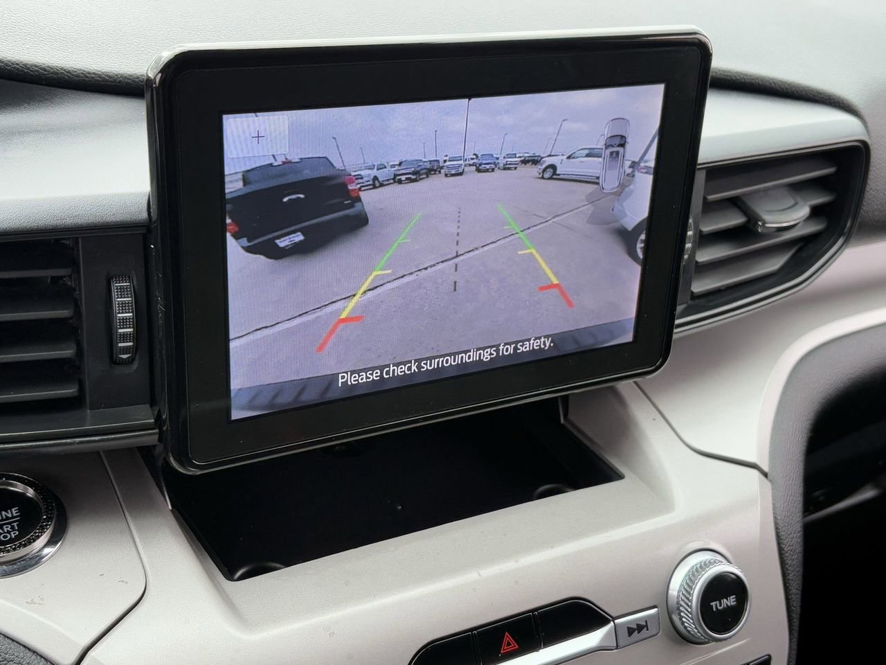 Certified 2023 Ford Explorer XLT image 21