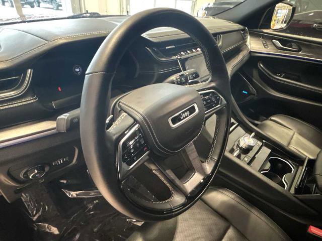 Used 2021 Jeep Grand Cherokee L Overland w/ Advanced Protech Group III image 9