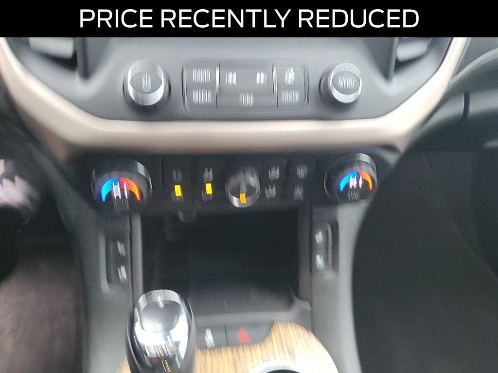 Used 2017 GMC Acadia Denali w/ Technology Package image 25