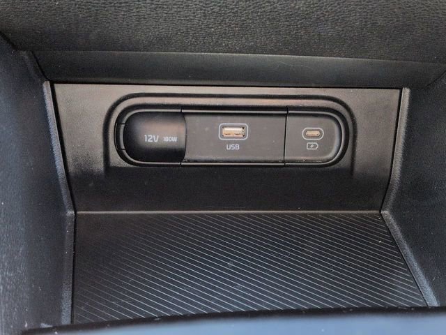 Used 2025 Kia Sportage LX image 27