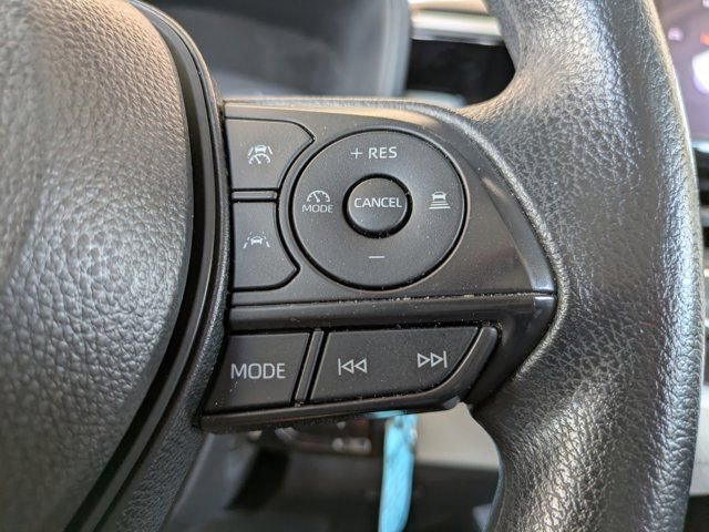 Used 2025 Toyota Corolla LE image 21