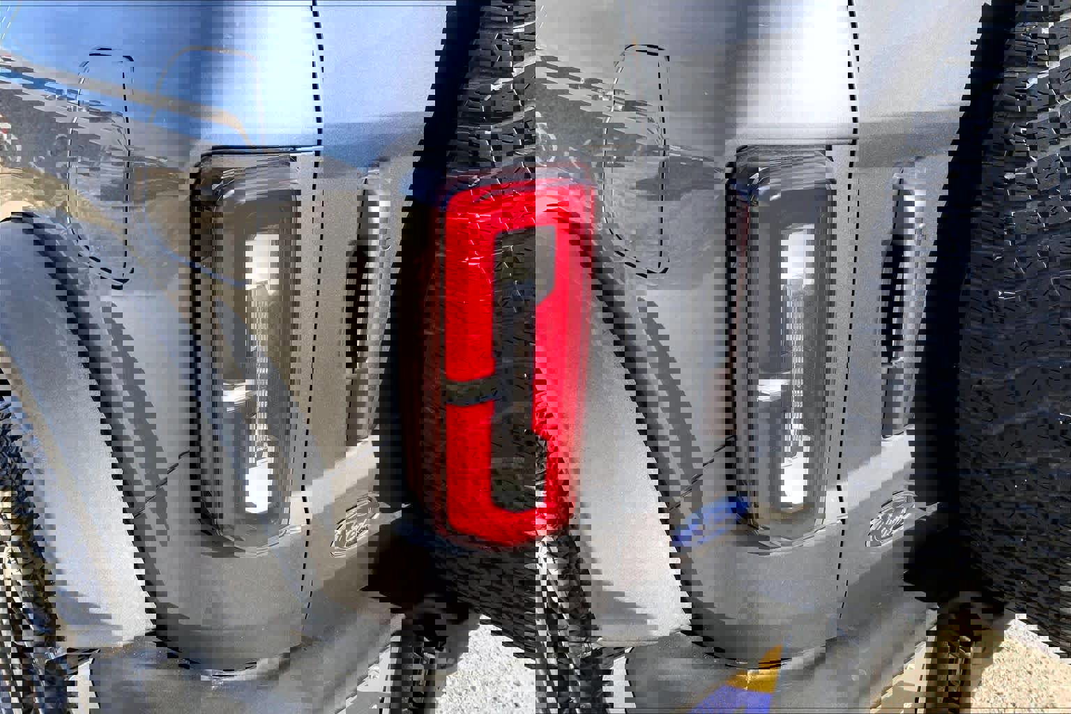 Certified 2022 Ford Bronco Outer Banks w/ Sasquatch Package image 25