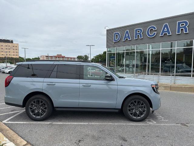 Certified 2026 Ford Expedition Platinum w/ Stealth Appearance Package AWD/4WD image 8