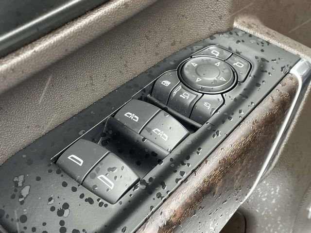 Used 2022 GMC Sierra 3500 Denali w/ Denali Ultimate Package image 13