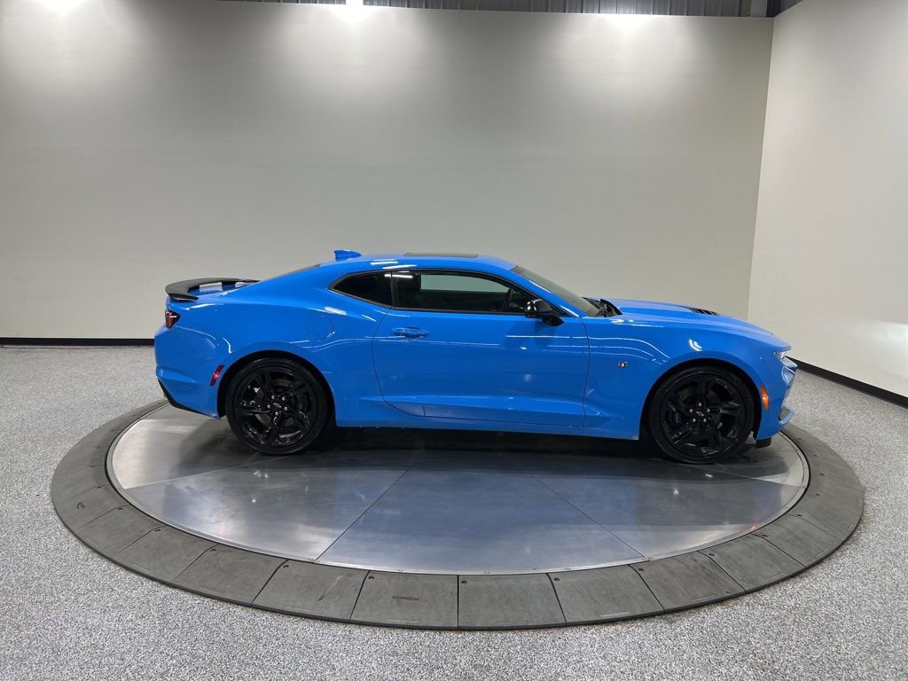 Used 2023 Chevrolet Camaro SS RWD image 6