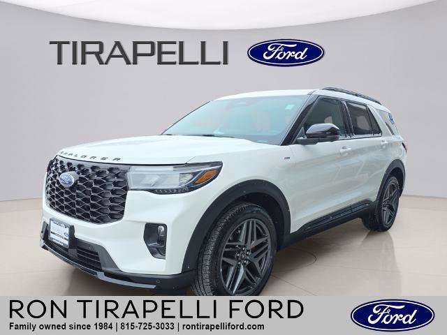 Certified 2025 Ford Explorer ST-Line w/ ST-Line Street Pack image 7