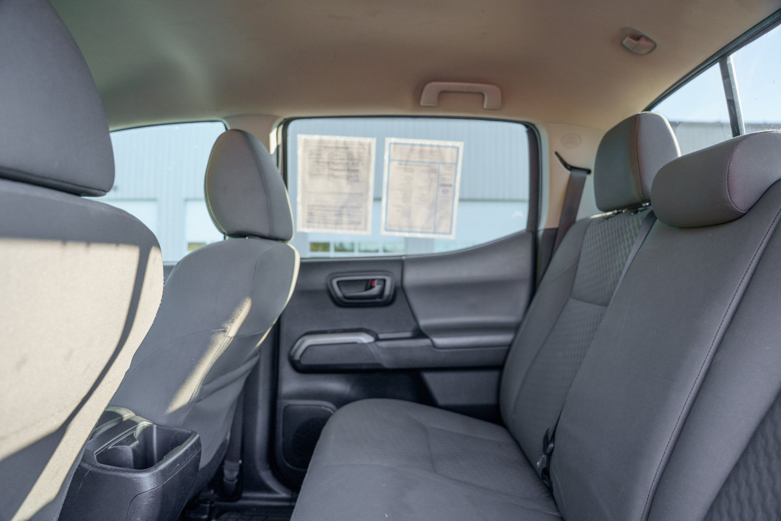 Used 2022 Toyota Tacoma SR5 RWD image 19