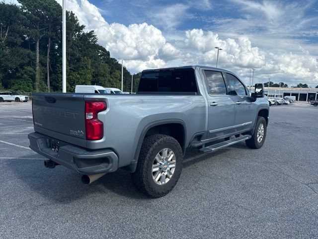 Used 2024 Chevrolet Silverado 2500 High Country w/ Technology Package AWD/4WD image 4