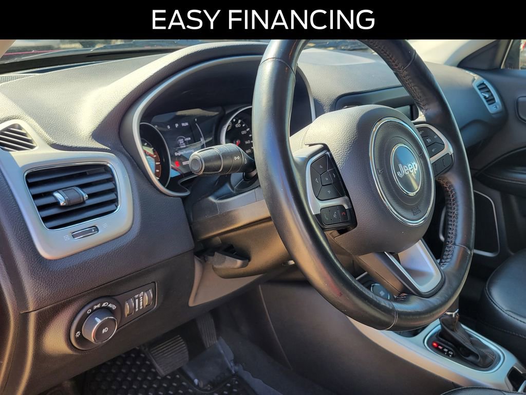 Used 2019 Jeep Compass Latitude w/ Cold Weather Group image 16