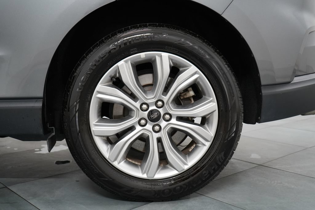 Certified 2024 Ford Edge Titanium AWD/4WD image 35